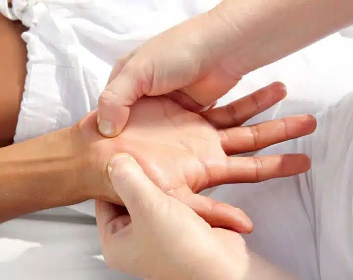 Reflexologie palmaire Coppens Muriel Talence